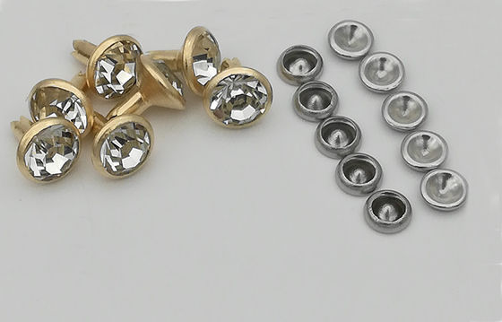 China Vorzügliche Metallspitze versieht silbernes Gold kundengebundene Farbe für Damen-Schuhe mit Ösen fournisseur
