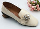 Blumen-geformte Plastikschnallen-Klipp für Schuhe von verschiedenen Arten mit Perle fournisseur